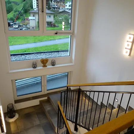 Alpenresidenz M Vermietungs Kg * סי