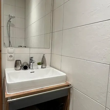 Alpenresidenz M Vermietungs Kg * סי