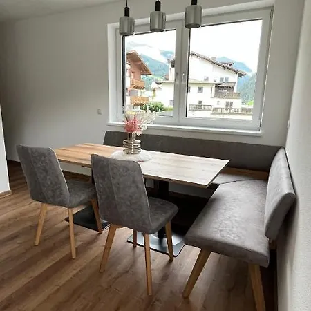 Alpenresidenz M Vermietungs Kg * סי