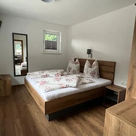 Alpenresidenz M Vermietungs Kg Apartman *