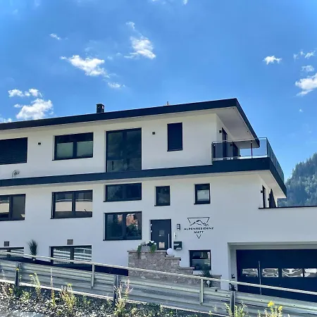 Alpenresidenz M Vermietungs Kg *