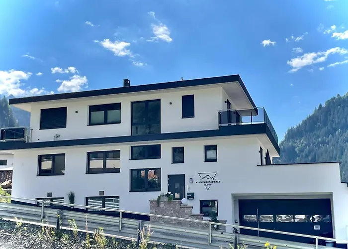 Alpenresidenz M Vermietungs Kg *